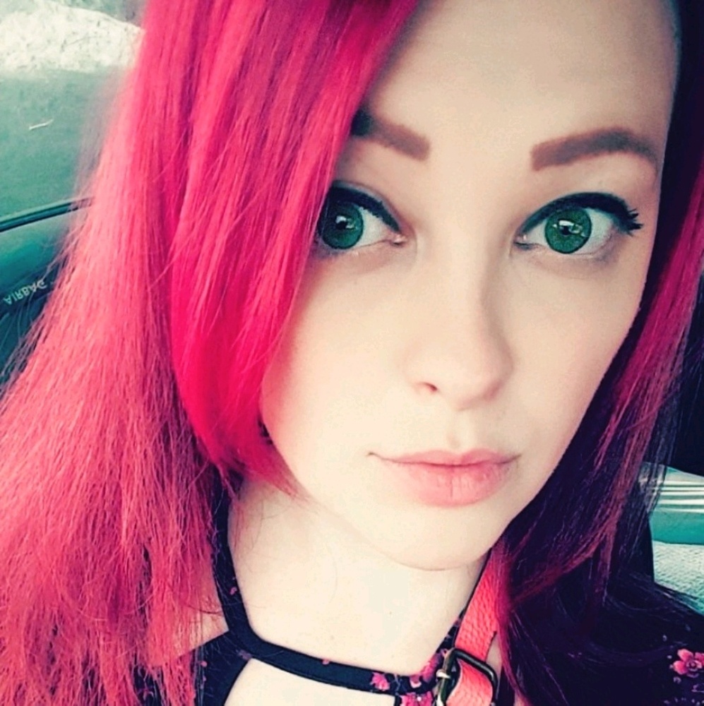 Meet your Posher, Angi